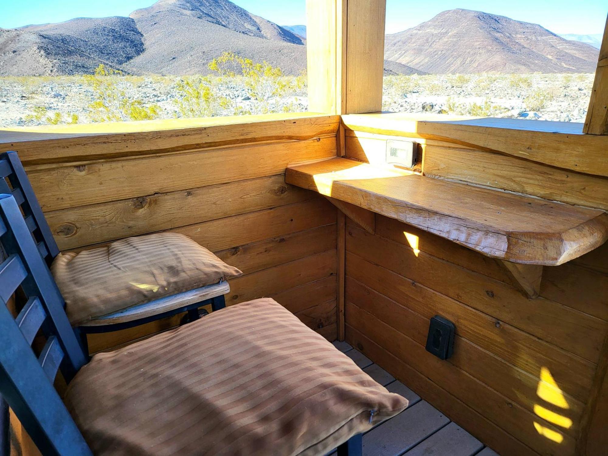 Panamint Springs Motel & Tents Room photo