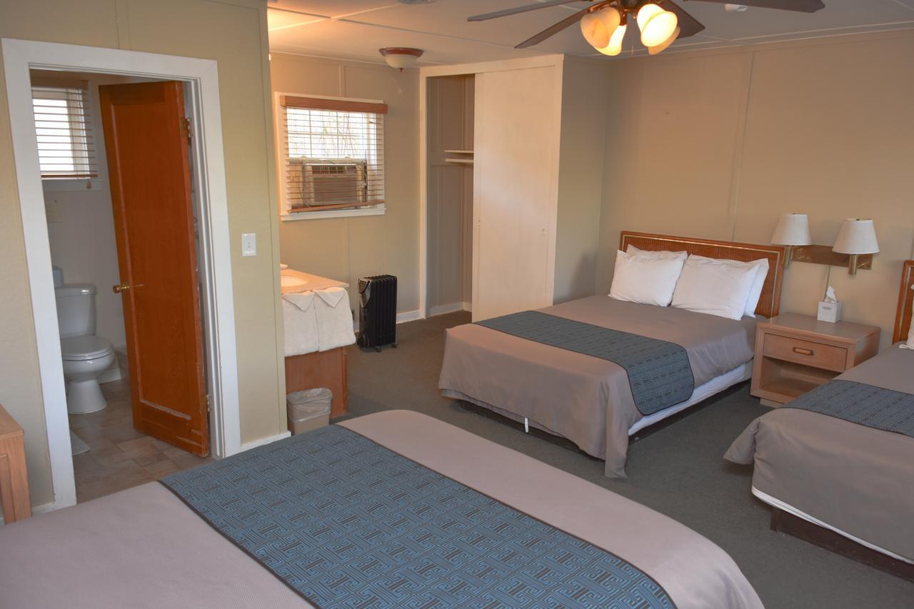Panamint Springs Motel & Tents Exterior photo